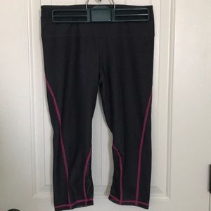 Zella Capri workout leggings